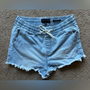 Kendall & Kylie the jogger shorts. Size medium.